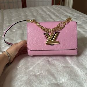 Louis Vuitton Twist MM